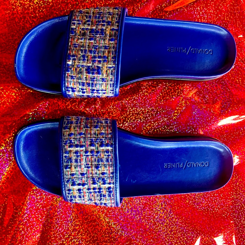 NWOT Donald Pliner Wedge OPEN TOE Thong/Sandals